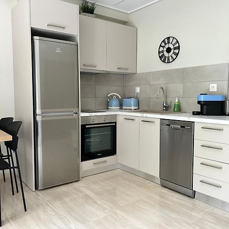 Evrou 21A Metropolitan Suite Athens Exterior photo